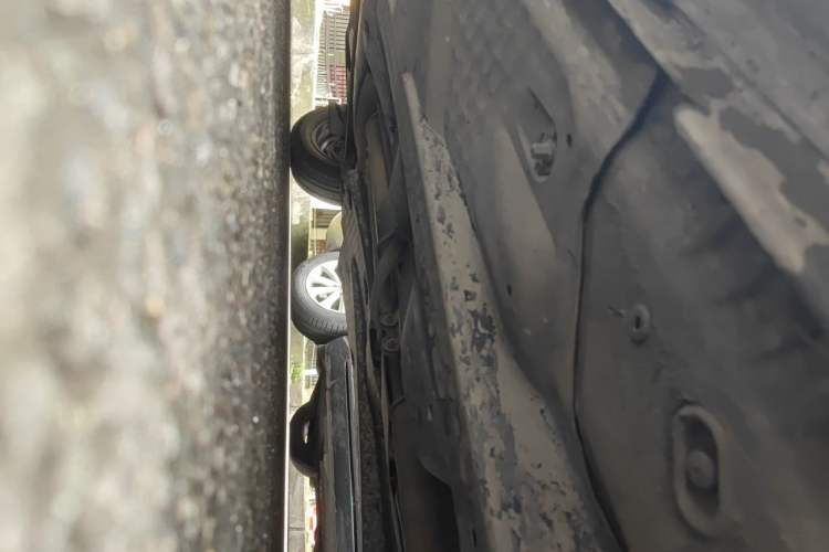 Used Volkswagen Polo 2013 1.4L Manual Fashion Edition Chassis Front Right