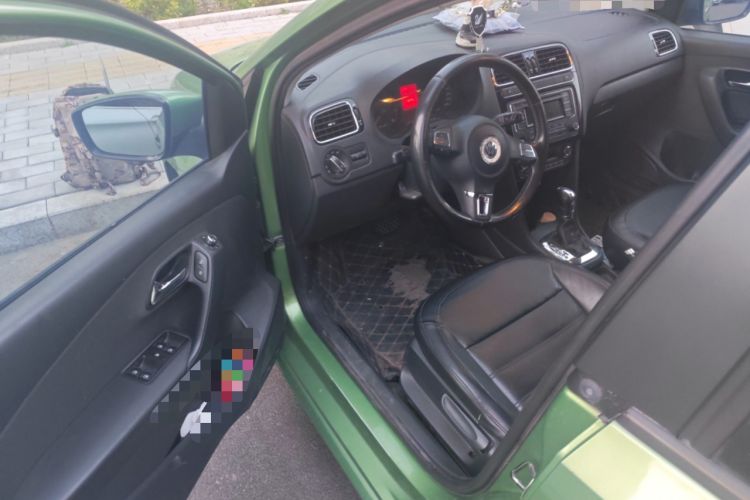 Used Volkswagen Polo 2013 1.4L Automatic Luxury Edition Driver Seat