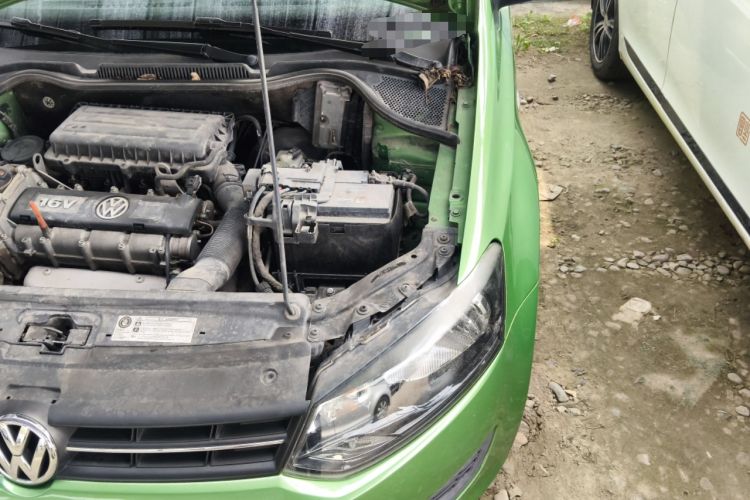 Used Volkswagen Polo 2013 1.4L Manual Fashion Edition Engine Bay Left