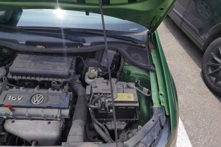 Used Volkswagen Polo 2013 1.4L Manual Comfort Edition Engine Bay Left