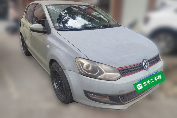 Used Volkswagen Polo 2013 1.6L Automatic Comfort Edition Front Right 45 Deg