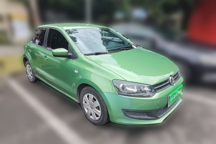 Used Volkswagen Polo 2013 1.4L Manual Fashion Edition Front Right 45 Deg