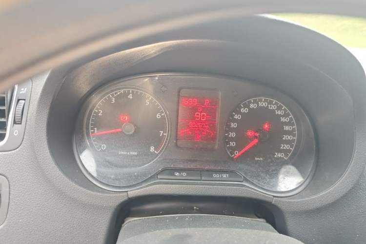 Used Volkswagen Polo 2013 1.6L Automatic Comfort Edition Instrument Cluster