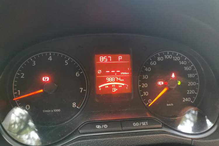 Used Volkswagen Polo 2013 1.6L Automatic Luxury Edition Instrument Cluster