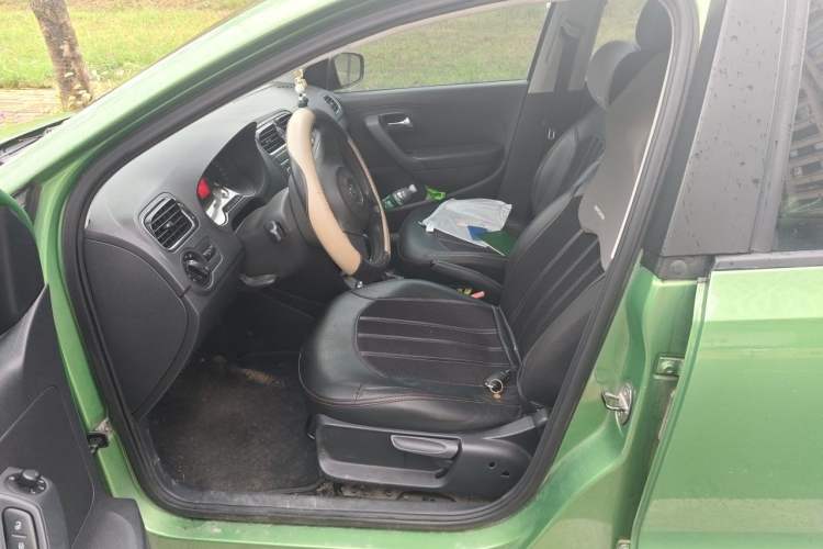 Used Volkswagen Polo 2013 1.6L Automatic Comfort Edition Left Front Seat