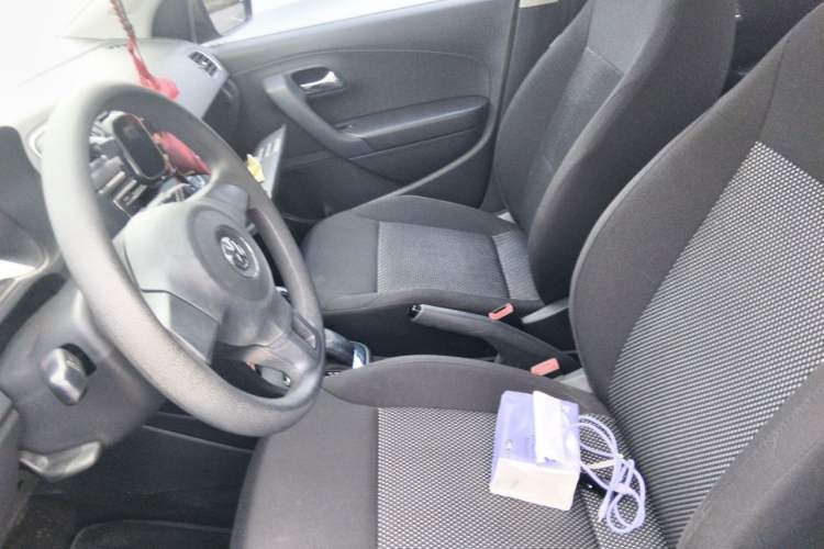 Used Volkswagen Polo 2013 1.6L Automatic Comfort Edition Left Front Seat