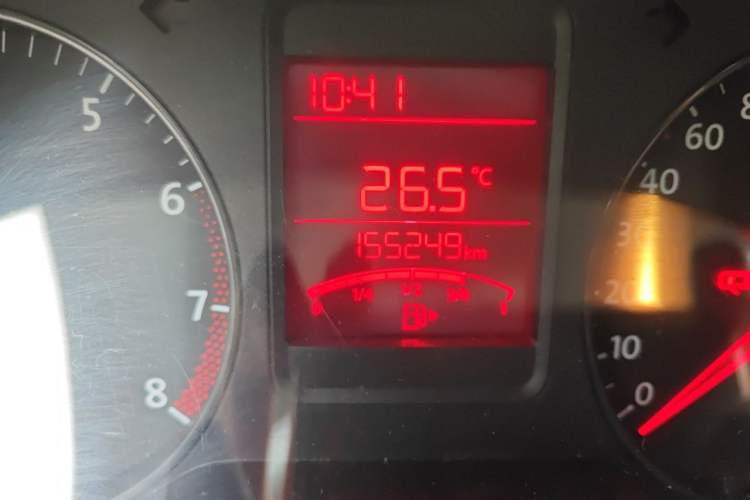 Used Volkswagen Polo 2013 1.4L Manual Fashion Edition Odometer Close Up