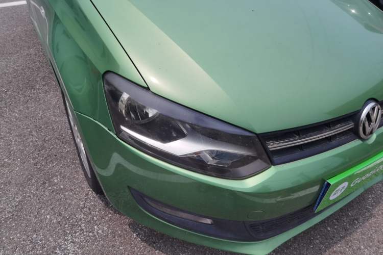 Used Volkswagen Polo 2013 1.4L Manual Comfort Edition Right Front Headlight