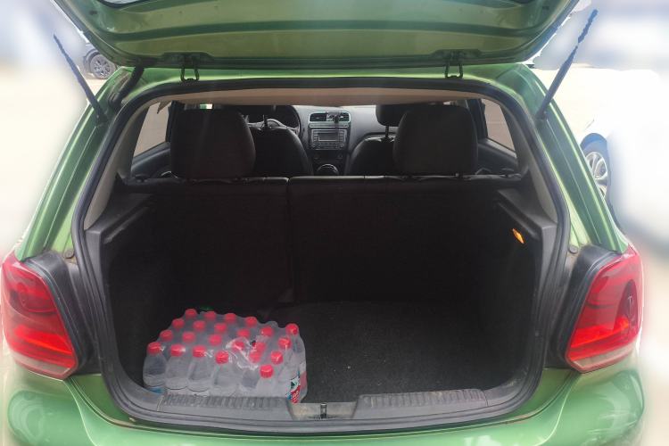 Used Volkswagen Polo 2013 1.4L Automatic Luxury Edition Trunk