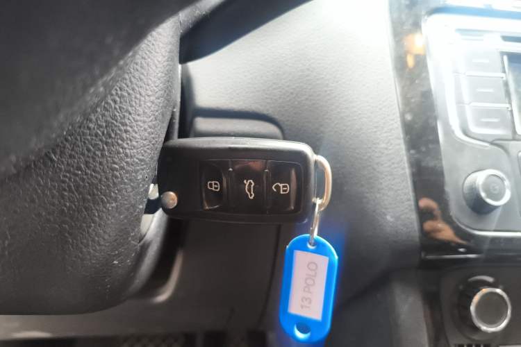 Used Volkswagen Polo 2013 1.4L Automatic Luxury Edition Vehicle Key