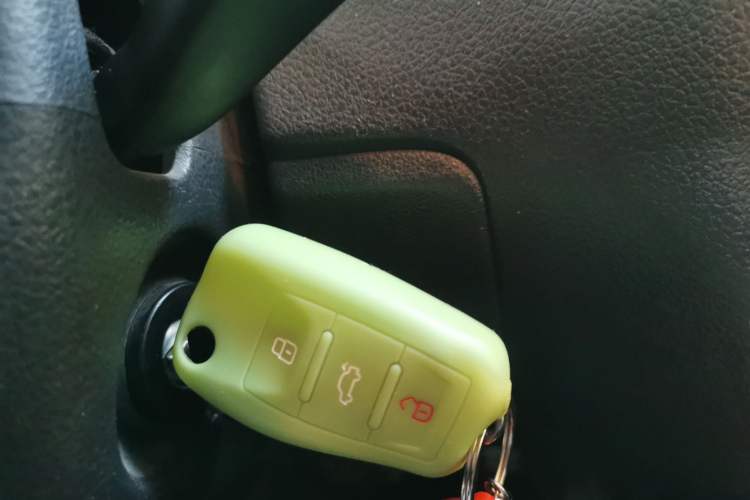 Used Volkswagen Polo 2013 1.6L Automatic Luxury Edition Vehicle Key