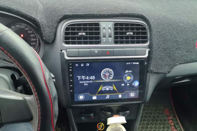 Used Volkswagen Polo 2013 1.4L Manual Comfort Edition Audio And AC Panel