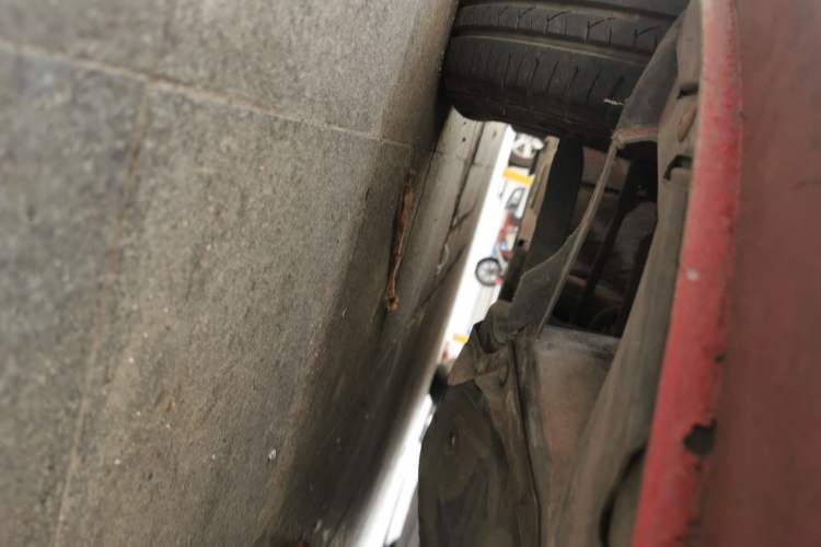 Used Volkswagen Polo 2013 1.4L Manual Fashion Edition Chassis Rear Right