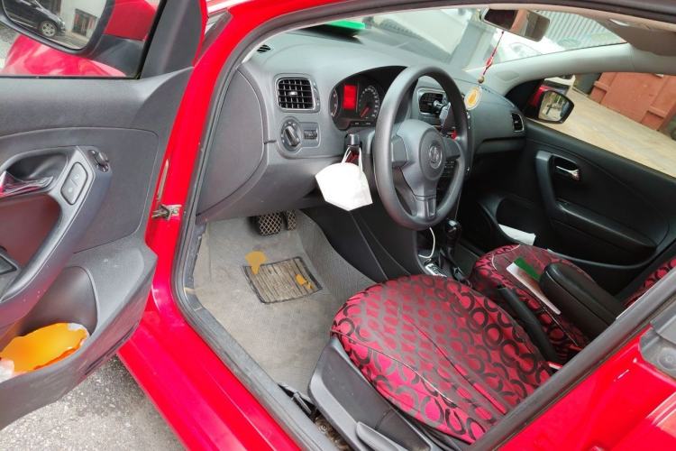 Used Volkswagen Polo 2013 1.4L Automatic Comfort Edition Driver Seat