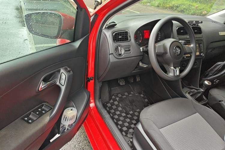 Used Volkswagen Polo 2013 1.4L Manual Fashion Edition Driver Seat