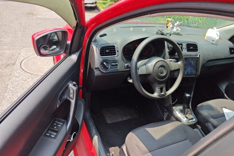 Used Volkswagen Polo 2013 1.4L Automatic Comfort Edition Driver Seat