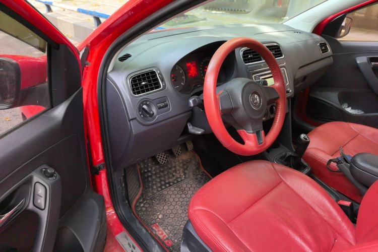 Used Volkswagen Polo 2013 1.6L Manual Comfort Edition Driver Seat