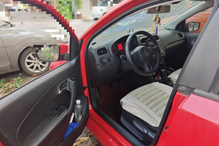 Used Volkswagen Polo 2013 1.6L Automatic Comfort Edition Driver Seat