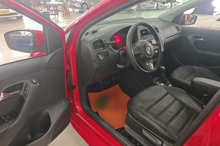 Used Volkswagen Polo 2013 1.4L Automatic Luxury Edition Driver Seat