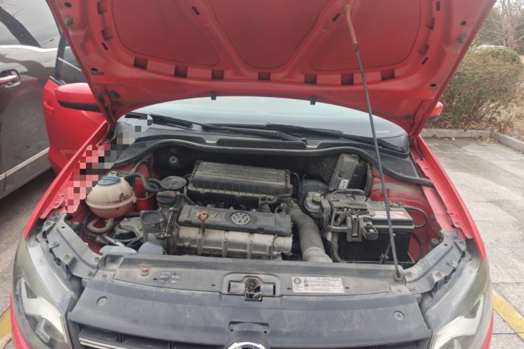 Used Volkswagen Polo 2013 1.4L Automatic Comfort Edition Engine Bay