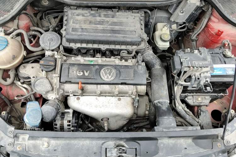 Used Volkswagen Polo 2013 1.4L Manual Fashion Edition Engine Bay