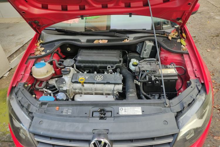 Used Volkswagen Polo 2013 1.6L Automatic Luxury Edition Engine Bay
