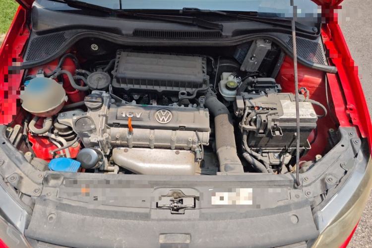 Used Volkswagen Polo 2013 1.4L Automatic Comfort Edition Engine Bay