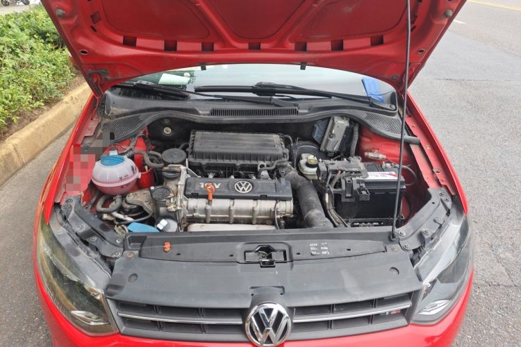 Used Volkswagen Polo 2013 1.4L Manual Fashion Edition Engine Bay