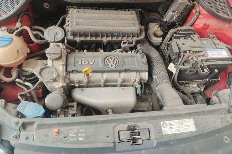 Used Volkswagen Polo 2013 1.6L Automatic Comfort Edition Engine Bay