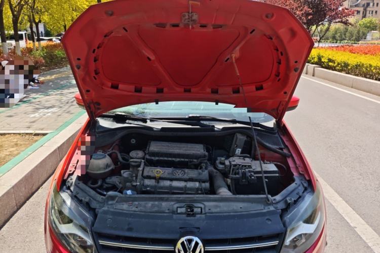 Used Volkswagen Polo 2013 1.6L Automatic Comfort Edition Engine Bay