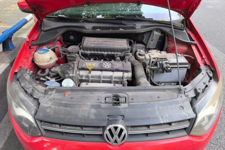 Used Volkswagen Polo 2013 1.6L Manual Comfort Edition Engine Bay