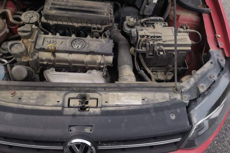 Used Volkswagen Polo 2013 1.6L Automatic Comfort Edition Engine Bay Left