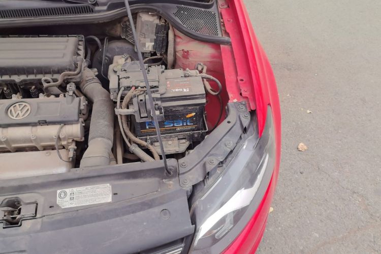 Used Volkswagen Polo 2013 1.4L Manual Comfort Edition Engine Bay Left