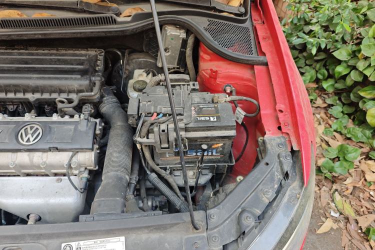 Used Volkswagen Polo 2013 1.6L Automatic Comfort Edition Engine Bay Left