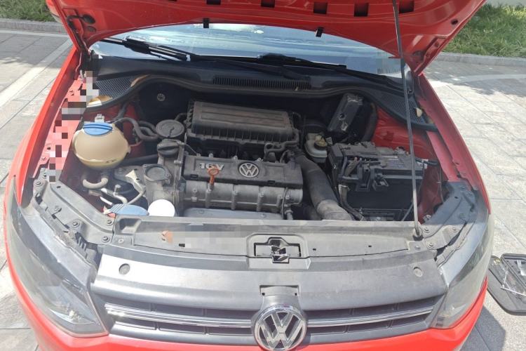 Used Volkswagen Polo 2013 1.4L Manual Fashion Edition Engine Bay
