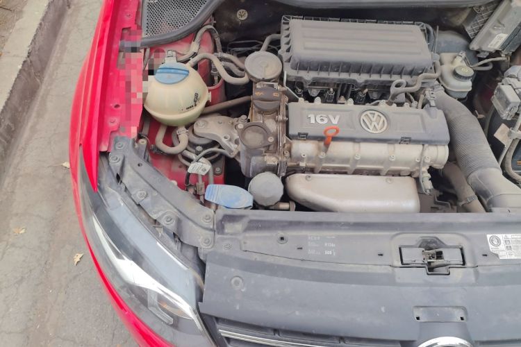 Used Volkswagen Polo 2013 1.4L Manual Comfort Edition Engine Bay Right