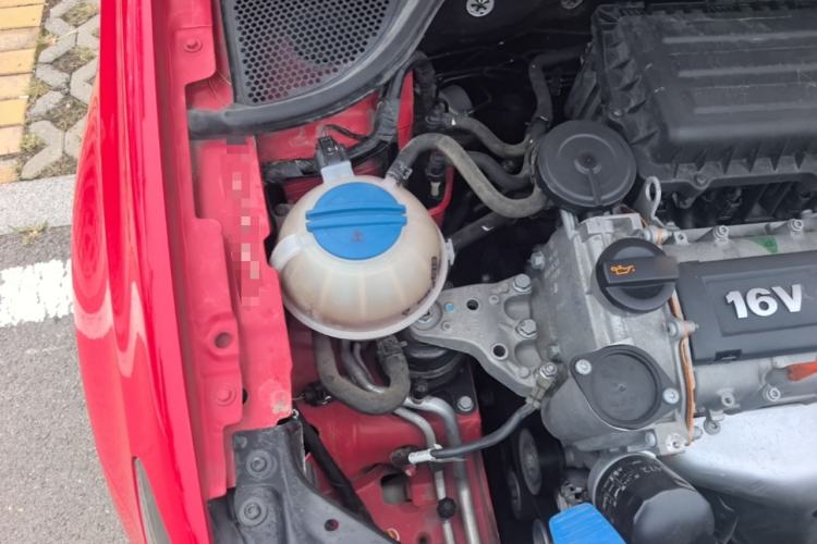 Used Volkswagen Polo 2013 1.4L Manual Fashion Edition Engine Bay Right