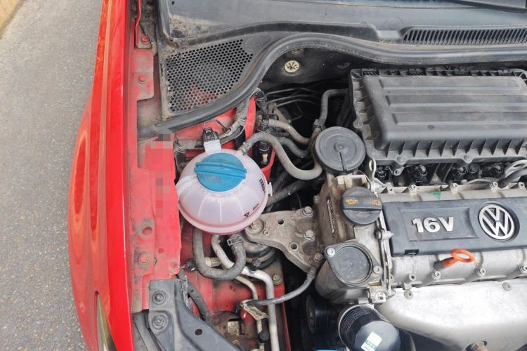 Used Volkswagen Polo 2013 1.4L Manual Fashion Edition Engine Bay Right