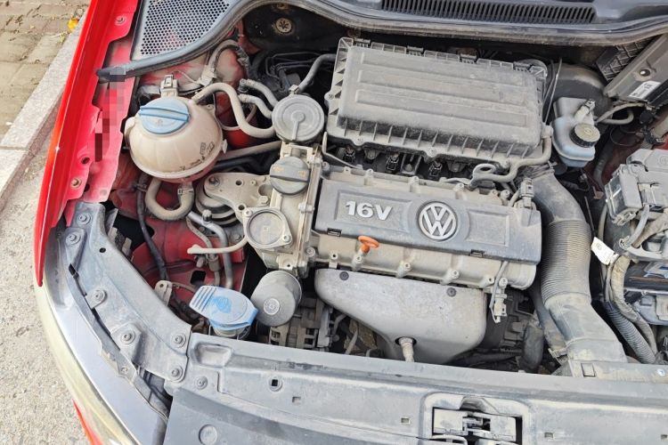 Used Volkswagen Polo 2013 1.4L Manual Fashion Edition Engine Bay Right
