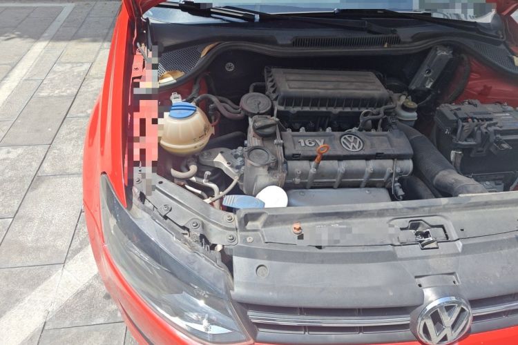 Used Volkswagen Polo 2013 1.4L Manual Fashion Edition Engine Bay Right