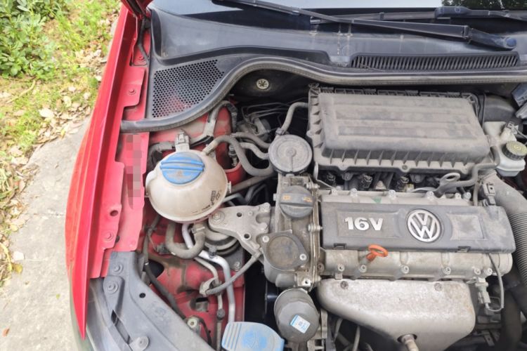 Used Volkswagen Polo 2013 1.4L Manual Fashion Edition Engine Bay Right