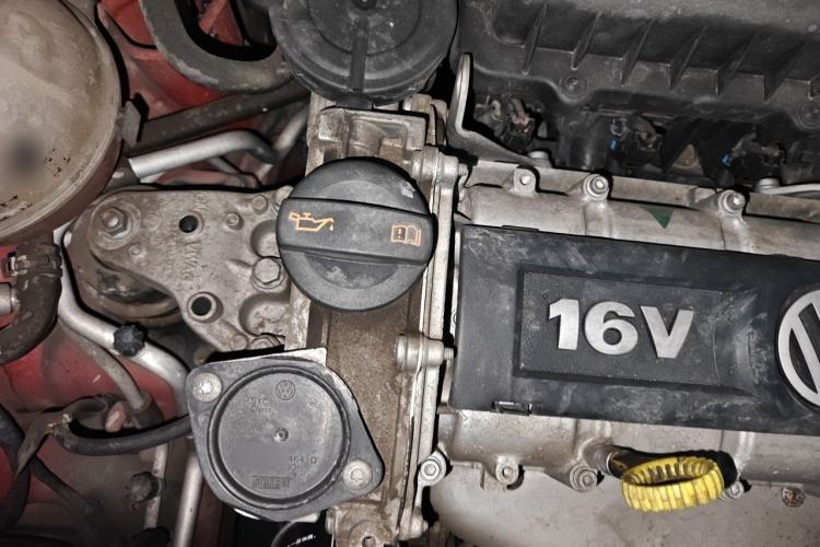 Used Volkswagen Polo 2013 1.6L Automatic Comfort Edition Engine Bay Right