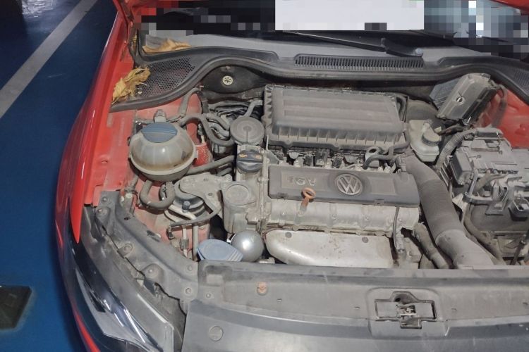 Used Volkswagen Polo 2013 1.4L Automatic Comfort Edition Engine Bay Right