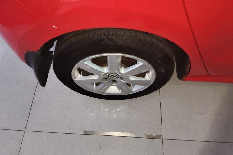 Used Volkswagen Polo 2013 1.6L Automatic Comfort Edition Exterior 4