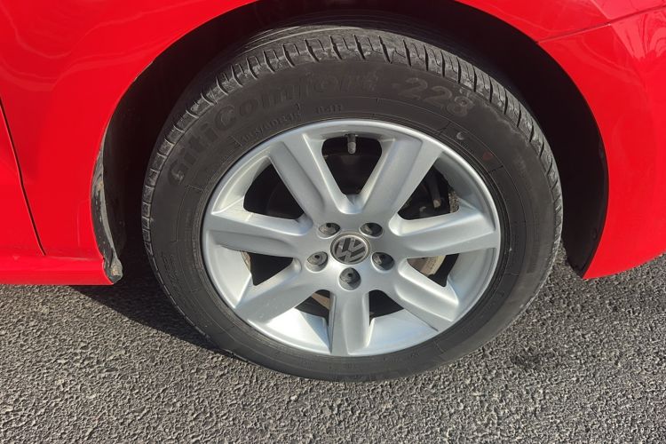 Used Volkswagen Polo 2013 1.6L Automatic Comfort Edition Exterior 4