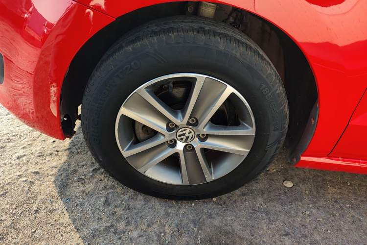 Used Volkswagen Polo 2013 1.4L Manual Fashion Edition Exterior 7