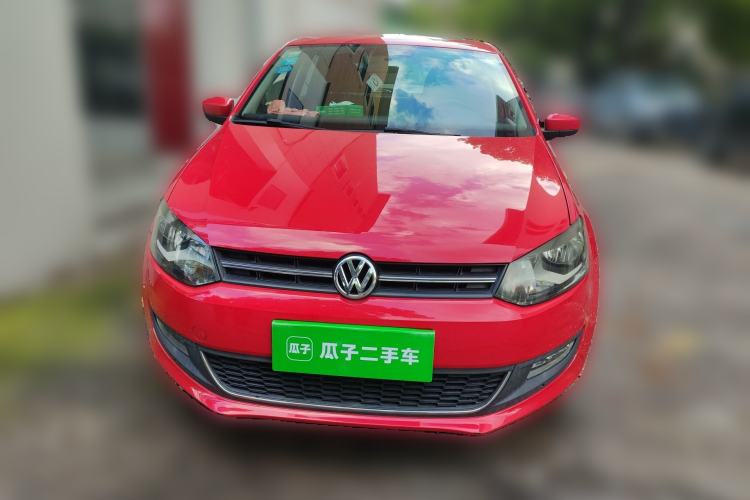 Used Volkswagen Polo 2013 1.6L Automatic Luxury Edition Front