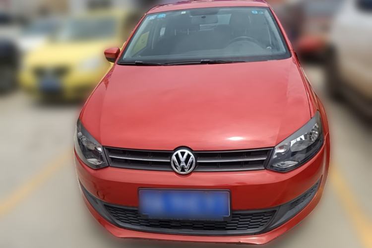 Used Volkswagen Polo 2013 1.4L Manual Fashion Edition Front