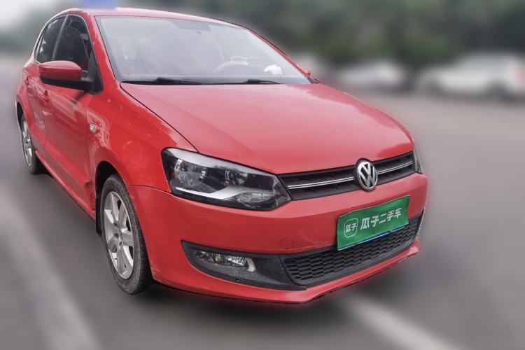 Used Volkswagen Polo 2013 1.6L Automatic Comfort Edition Front Right 45 Deg