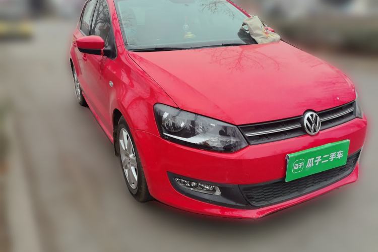 Used Volkswagen Polo 2013 1.4L Manual Comfort Edition Front Right 45 Deg